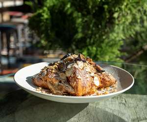 baklava croissant